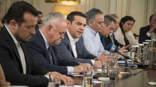 Α. Τσίπρας: Αναλαμβάνω ακέραια την πολιτική ευθύνη για την τραγωδία