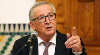 Γιούνκερ: Βραδεία πρόοδος με την Βρετανία για το Brexit