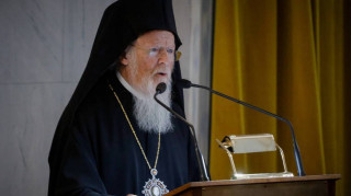 Οικουμενικός Πατριάρχης: Το 2019 να κυριαρχήσει η αλληλεγγύη