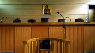 Προφυλακίστηκε ο πατέρας που κατηγορείται για τον κατ'εξακολούθηση βιασμό της ανήλικης κόρης του