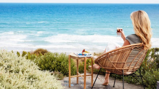 Over Ice: Η απροσδόκητη γοητεία του καφέ πάνω από τον πάγο