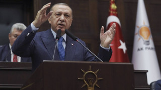 Κορωνοϊός: Θερμική κάμερα προστατεύει τον Ερντογάν στην Εθνοσυνέλευση