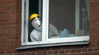 Κορωνοϊός – Ρωσία: Μυστήριο μετά την πτώση τριών γιατρών από παράθυρα νοσοκομείων