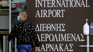 Η Κύπρος ανοίγει τα αεροδρόμια για να υποδεχθεί τουρίστες