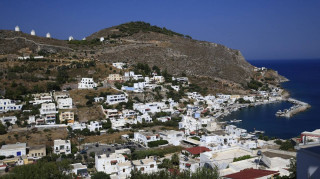 «Απελευθέρωση» του τουρισμού: Οι «ασφαλείς» χώρες και τα καταλύματα καραντίνας