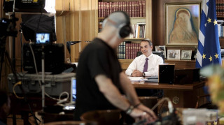 «Ο Μητσοτάκης παίρνει καλούς βαθμούς»: Η Handelsblatt για τον ένα χρόνο διακυβέρνησης