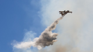 Φωτιά Χανιά: Ολονύχτια μάχη με τις φλόγες στην Κάνδανο - Εκκενώθηκαν οικισμοί