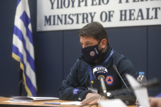 Κορωνοϊός: «Καμπανάκι» Χαρδαλιά για Θεσσαλονίκη, Ιωάννινα, Καστοριά, Σέρρες
