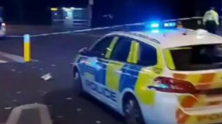 Λονδίνο: Αυτοκίνητο έπεσε σε αστυνομικό τμήμα