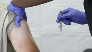 Κορωνοϊός: Η Άγκυρα ενδιαφέρεται να παράγει το ρωσικό εμβόλιο Sputnik V