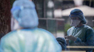Κορωνοϊός: Εφιαλτικά στοιχεία με 50 νεκρούς, 3.316 νέα κρούσματα και 310 διασωληνωμένους