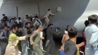 Στους Ταλιμπάν το Αφγανιστάν: Διπλωματικό κομφούζιο εν μέσω χάους - Μπάιντεν: Δεν μετανιώνω