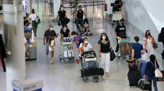 Προβλήματα στις πτήσεις λόγω ομίχλης σε Αθήνα και Χανιά