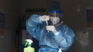 Κορωνοϊός: Καμία αλλαγή στα μέτρα εισηγείται η Επιτροπή