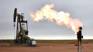 Επίτροπος Ενέργειας EE: Οι κυρώσεις θα ελαττώσουν σταδιακά τα έσοδα της Ρωσίας από το πετρέλαιο