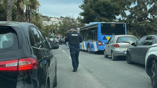 Βουλιαγμένη: Καταγγελίες για κόντρες που προκάλεσαν την καραμπόλα με τους τέσσερις τραυματίες