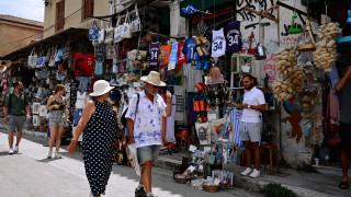 Εξαδάκτυλος: Μπορεί να γίνουν πάλι υποχρεωτικές οι μάσκες