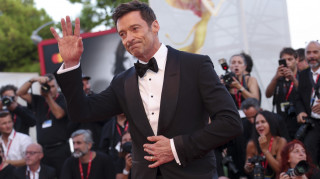 Φεστιβάλ Βενετίας: Καταιγιστικό χειροκρότημα για τον Χιού Τζάκμαν