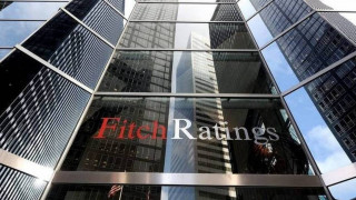 Fitch: Διατηρείται στη βαθμίδα «BB» το αξιόχρεο της Ελλάδας με θετικές προοπτικές