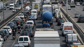 Καραμπόλα επτά αυτοκινήτων στον Κηφισό - Ένας τραυματίας