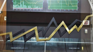 Θετική ώθηση στις αγορές παρά το «μήνυμα» της ΕΚΤ για αύξηση των επιτοκίων
