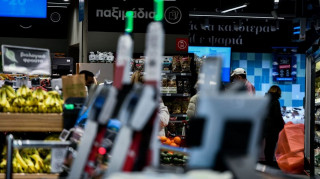 Σε ποιες περιοχές τα καταστήματα θα ανοίξουν στις 11 το πρωί