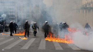 Έρευνα της ΕΛ.ΑΣ. για το περιστατικό με τον γερανό στην Ακαδημίας