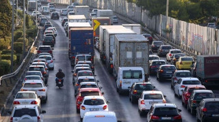 Καραμπόλα στην άνοδο του Κηφισού - Μποτιλιάρισμα και καθυστερήσεις