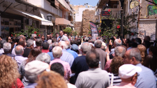 ΣΥΡΙΖΑ: Προεκλογικό φινάλε με το βλέμμα στο ΠΑΣΟΚ