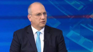 Επεισόδια στη Νέα Φιλαδέλφεια: Εσπευσμένα στην Αθήνα ο Γιάννης Οικονόμου