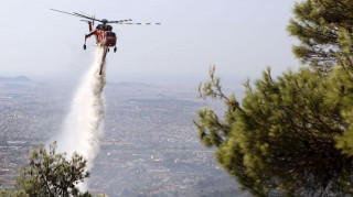 Φωτιά στην Πάρνηθα: Τι «είδε» το συντονιστικό της Πυροσβεστικής - Εντυπωσιακά πλάνα