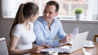 Στροφή των μεγαλύτερων ηλικιών στο Διαδίκτυο