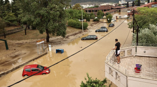 Βόλος: Λαμβάνουν μέτρα εν όψει της νέας κακοκαιρίας - Στους δρόμους συνεργεία της περιφέρειας