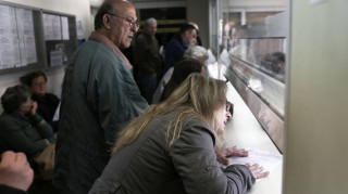 Πρόωρες συντάξεις: Ποιοι θεμελιώνουν το δικαίωμα – Πόσα χάνουν