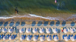 Παραλίες και αιγιαλοί: Οι νέοι κανόνες - Έρχονται αυστηρά πρόστιμα και ποινές