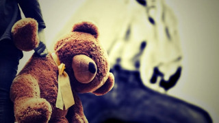 Τι απαντά ο δήμος Ρεθύμνου για τα ανήλικα που εγκαταλείφθηκαν από τους γονείς τους