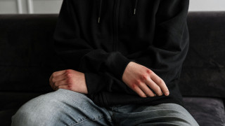 Θύμα ξυλοδαρμού 15χρονος από ανηλίκους στην Πάτρα - Χειροπέδες σε δύο και στους γονείς τους