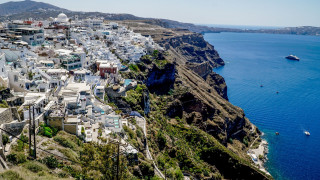 Σύσκεψη προληπτικού χαρακτήρα για τα κατολισθητικά φαινόμενα στη Σαντορίνη