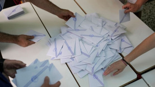 Δημοσκόπηση Prorata: Ισχυρό προβάδισμα ΝΔ με 32,4% - Μάχη ΣΥΡΙΖΑ-ΠΑΣΟΚ για τη δεύτερη θέση