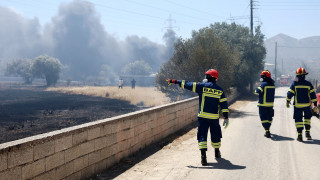 Φωτιά στο Κορωπί: Ήχησε το 112 για απομάκρυνση από Χατζήρια προς Λεωφόρο Βάρης Κορωπίου