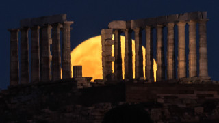 Φεγγάρι του Οξύρυγχου: Έρχεται η υπερπανσέληνος - Ανοιχτά μνημεία, μουσεία και αρχαιολογικοί χώροι