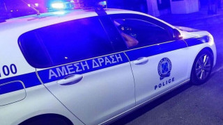 Απεγκλωβίστηκαν επιβάτες αυτοκινήτου στο Πήλιο - Είχε βρεθεί στο χείλος γκρεμού μετά από τροχαίο