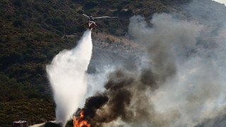 Μάχη με τις φλόγες  στη Νέα Σάντα Ροδόπης - Ενισχύθηκαν οι πυροσβεστικές δυνάμεις