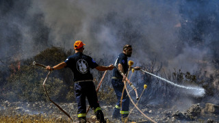 Φωτιά στο Ρέθυμνο: Μήνυμα από το 112 για εκκένωση πήραν οι κάτοικοι στην περιοχή Βαθιακού