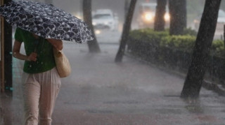 Κακοκαιρία ADEL: Ισχυρές βροχές και καταιγίδες σε όλη τη χώρα - Άνεμοι έως 7 μποφόρ στο Αιγαίο