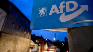 Δημοσκόπηση στη Γερμανία: Πρώτη παραμένει η AfD – Υψηλή η δυσαρέσκεια για τον Μέρτς
