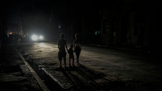 Κούβα: Κατέρρευσε ξανά το δίκτυο ηλεκτροδότησης - Στο σκοτάδι ολόκληρη η χώρα