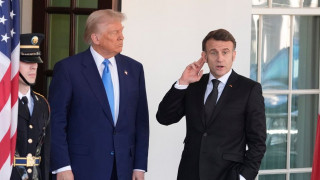 Το Παρίσι απαντά στον Τραμπ: «Απαράδεκτες» οι απειλές για δασμούς 200% στα γαλλικά κρασιά