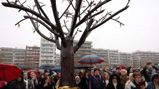 Τέμπη: Αποκαλυπτήρια του μνημείου το «Δέντρο της Μνήμης» και στην Θεσσαλονίκη