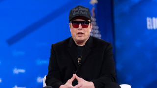 Σάλος με σχόλιο του Ίλον Μασκ για 19χρονη στη Δανία που κινδύνευε με απέλαση